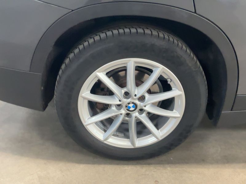 BMW X1 sDrive 18d Advantage 2019 – снимка 9