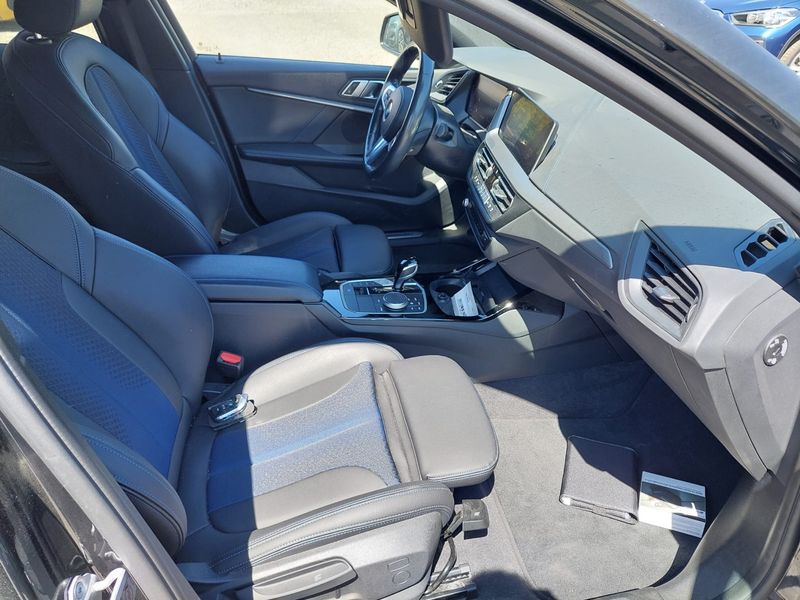 BMW 1er 118d M Sport 2022 – снимка 10
