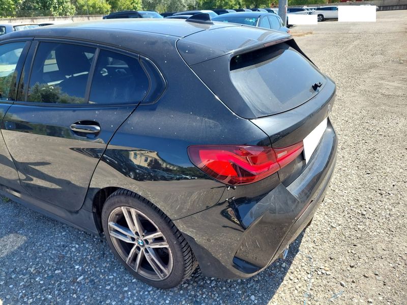 BMW 1er 118d M Sport 2022 – снимка 16