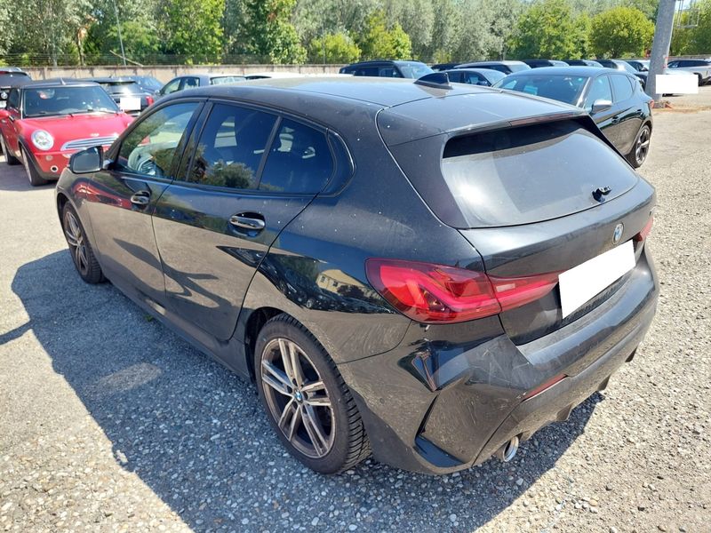 BMW 1er 118d M Sport 2022 – снимка 3
