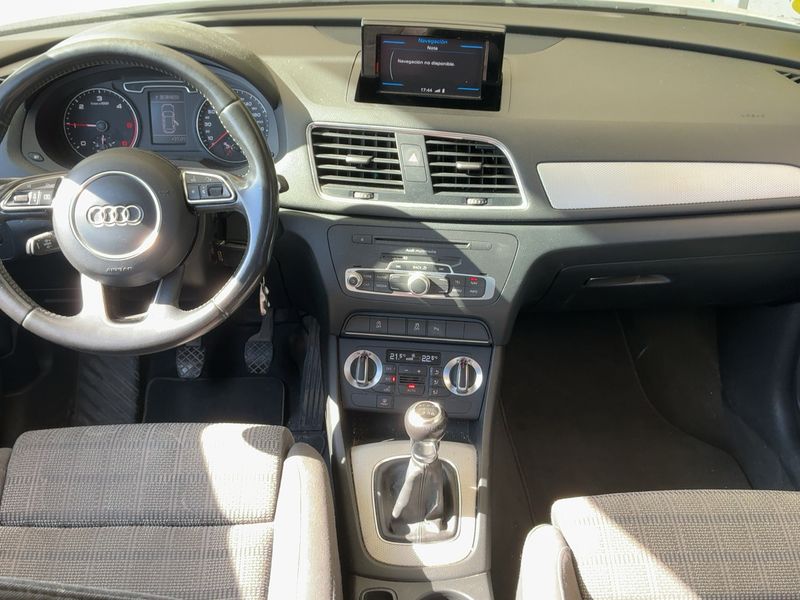Audi Q3 2.0 TDI quattro Ambition — zdjęcie 12