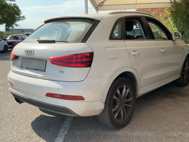 Audi Q3 2.0 TDI quattro Ambition — zdjęcie 6