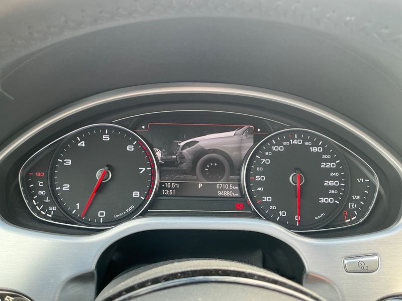 Audi A8 4.0 V8 TFSI quattro — zdjęcie 13