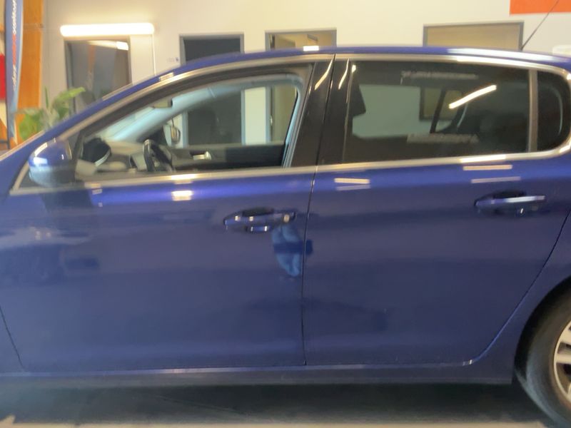 Peugeot 308 1.2 e-THP Allure 2020 – снимка 4
