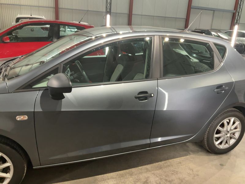 Seat Ibiza 1.2 TSI Sun 2015 – снимка 4