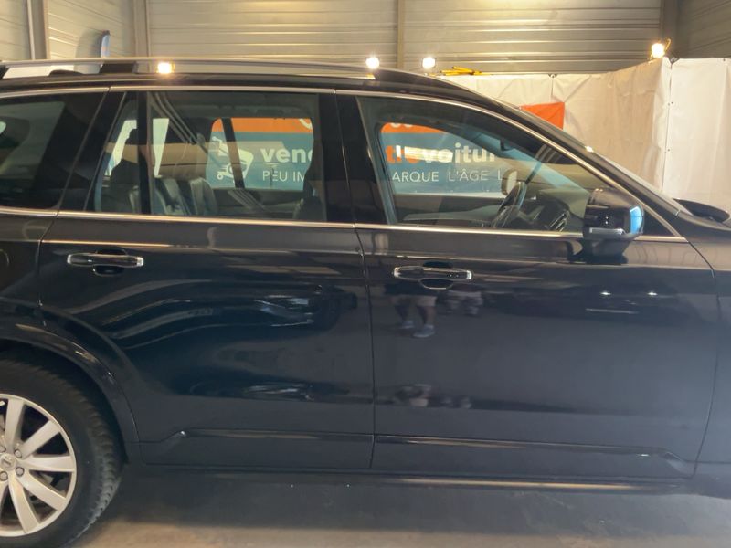 Volvo XC90 2.0 D5 Momentum AWD — zdjęcie 7