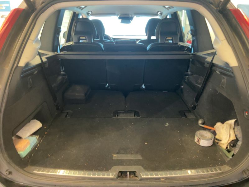 Volvo XC90 2.0 D5 Momentum AWD — zdjęcie 10