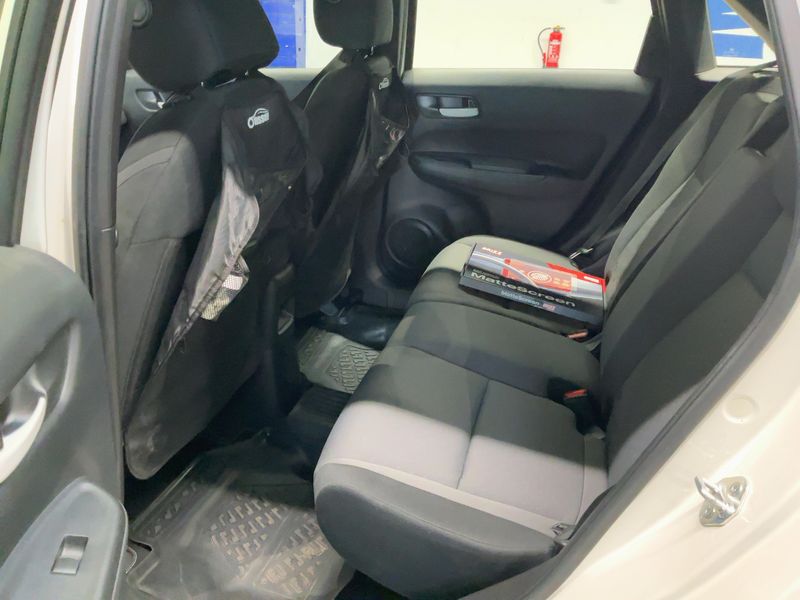 Honda Jazz 1.5 i-MMD Hybrid Comfort — zdjęcie 14