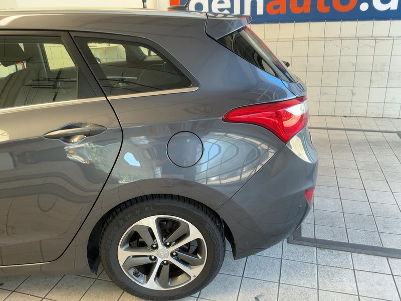 Hyundai i30 1.6 GDI Trend blue — zdjęcie 3