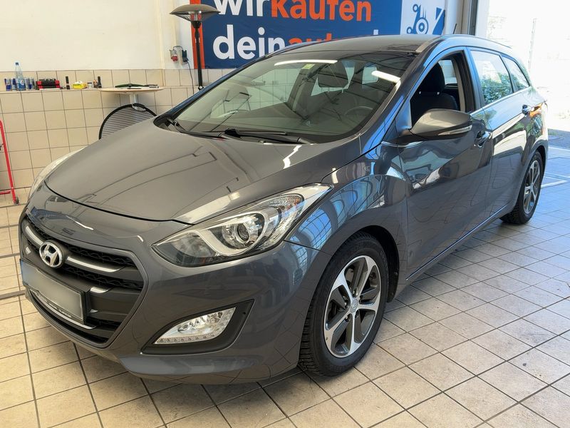 Hyundai i30 1.6 GDI Trend blue