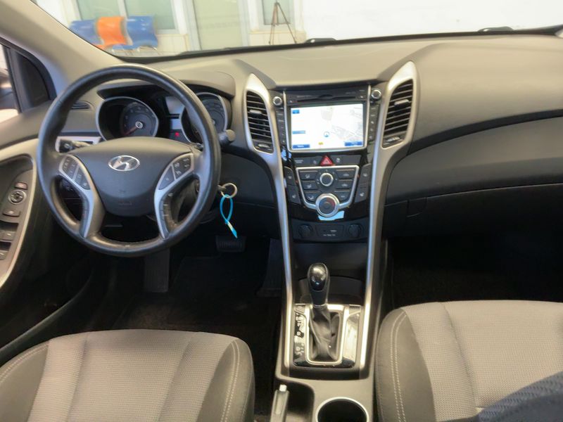 Hyundai i30 1.6 GDI Trend blue — zdjęcie 12
