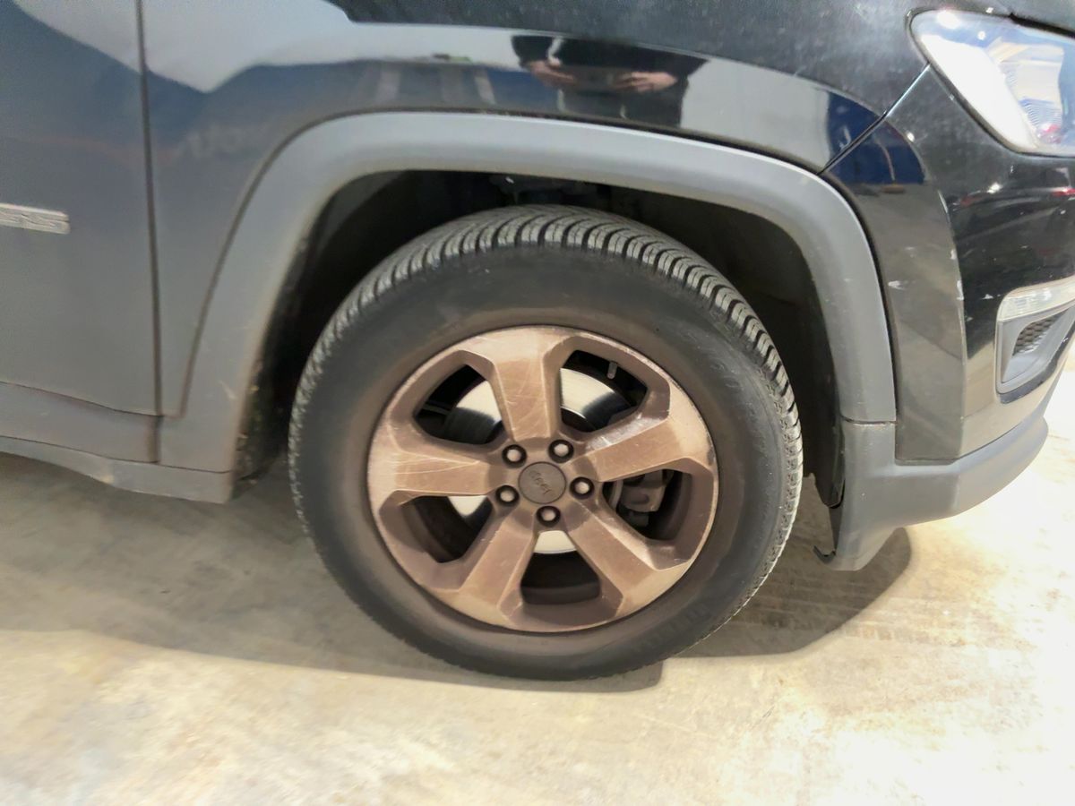 Jeep Compass 2019 — photo 12