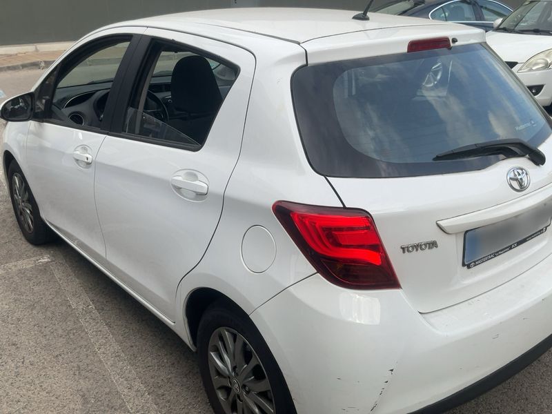 Toyota Yaris 1.33 Dual VVT-i Active — zdjęcie 3