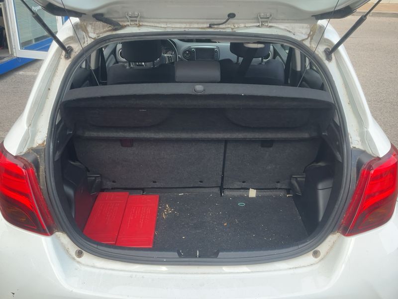 Toyota Yaris 1.33 Dual VVT-i Active — zdjęcie 10