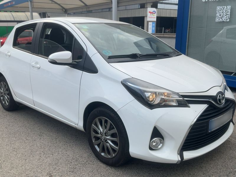 Toyota Yaris 1.33 Dual VVT-i Active — zdjęcie 8