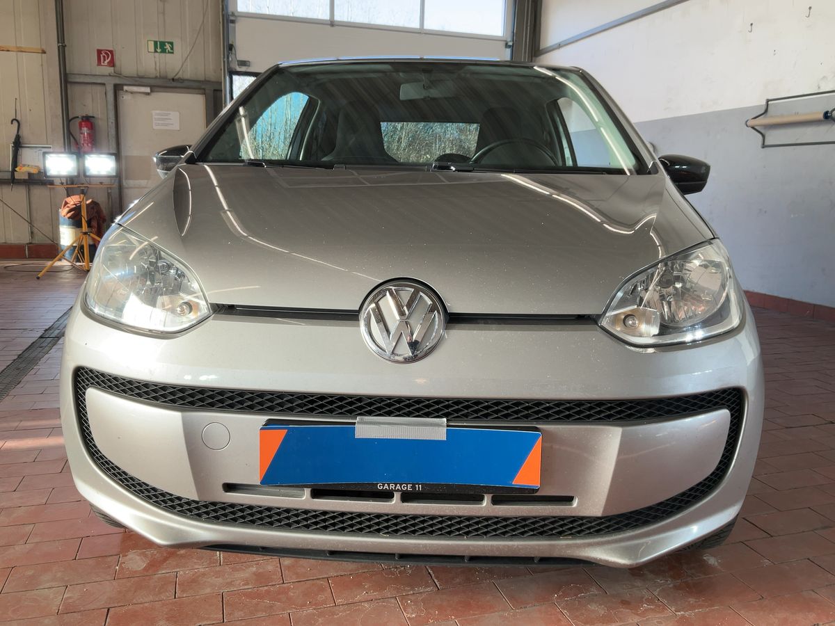 Volkswagen up! 2014 — photo 15