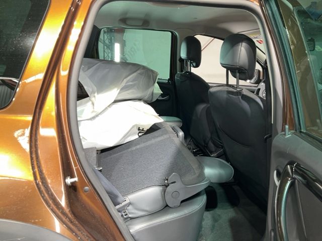 Dacia Duster 1.5 dCi Prestige 4x4 2011 – снимка 20