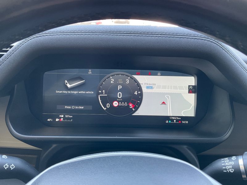 Land Rover Defender D250 Mild-Hybrid 110 XS Edition — zdjęcie 13