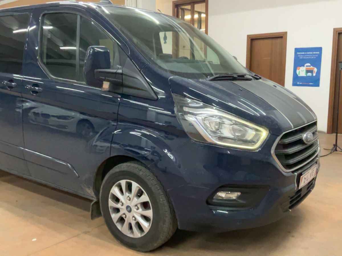 Ford Tourneo 2022 — photo 13