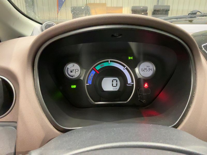 Citroen C-Zero electric drive 50 kW Tendance — zdjęcie 13