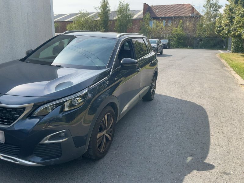 Peugeot 5008 1.5 Blue-HDi Allure 2018 – снимка 2
