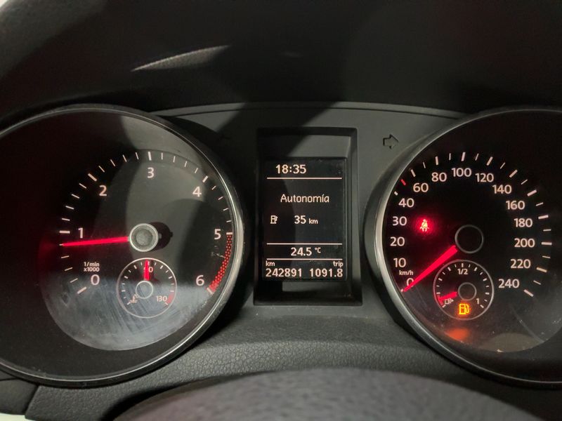 Volkswagen Golf VI 2.0 TDI Advance — zdjęcie 13