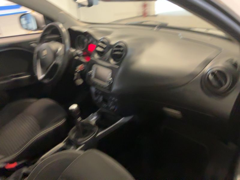 Alfa Romeo MiTo 0.9 TwinAir Junior — zdjęcie 12