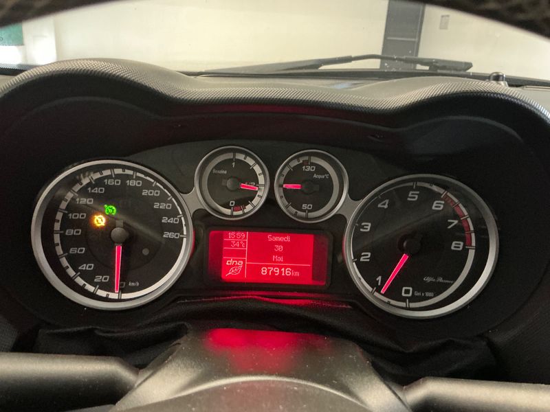 Alfa Romeo MiTo 0.9 TwinAir Junior — zdjęcie 13