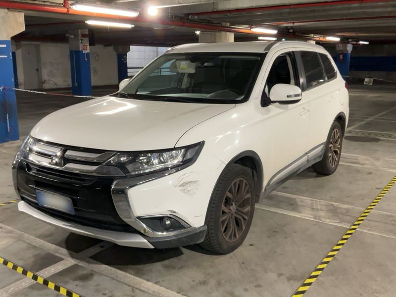 Mitsubishi Outlander 2.2 DI-D Instyle 2WD