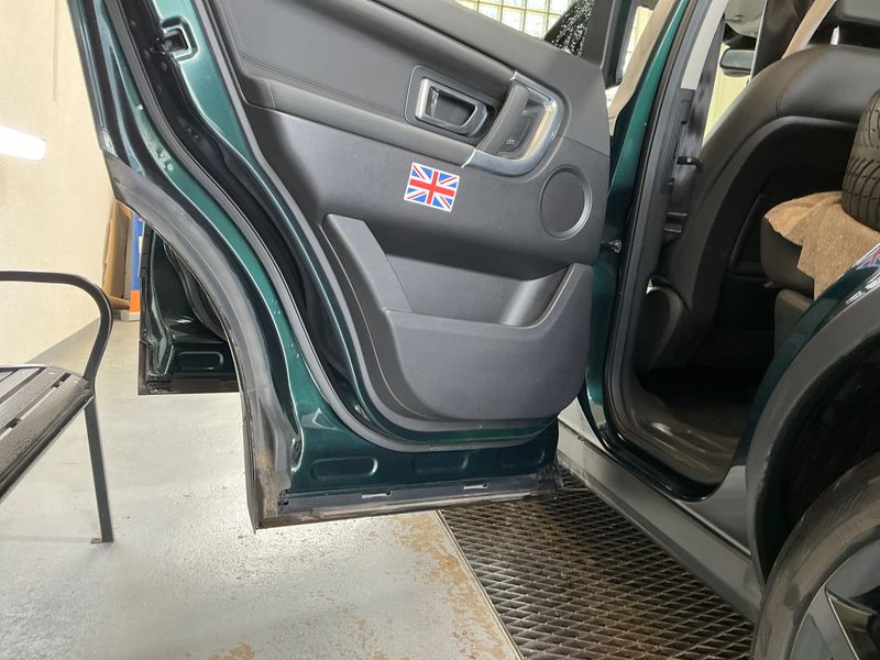 Land Rover Discovery Sport 2.0 Td4 HSE 2016 – снимка 24