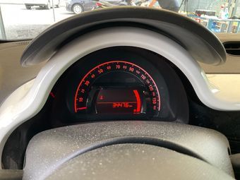 Renault Twingo 1.0 SCe Lovely — zdjęcie 13