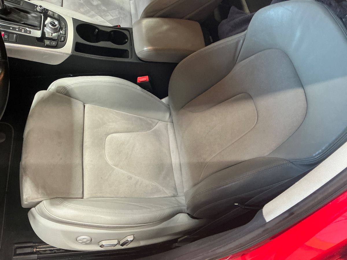 Audi A4 2015 — photo 31