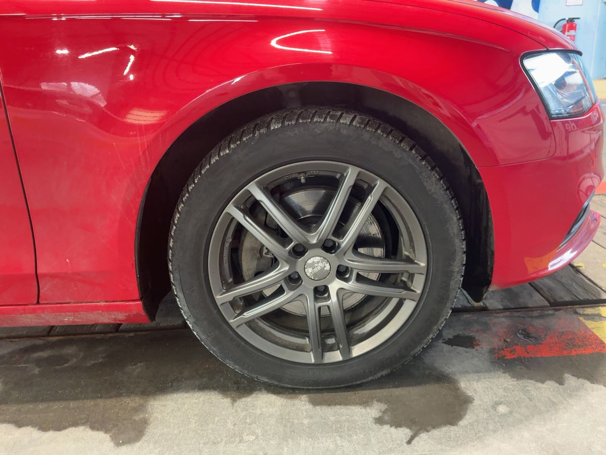 Audi A4 2015 — photo 12