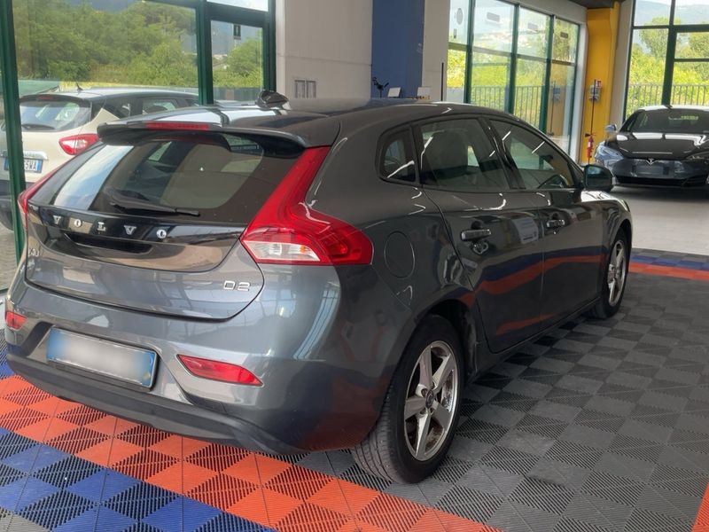 Volvo V40 1.6 D2 Kinetic — zdjęcie 6