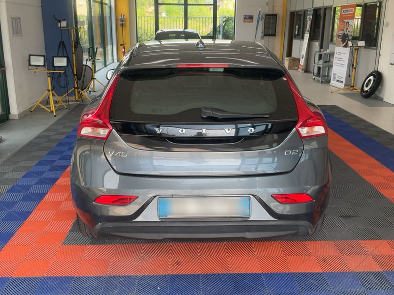 Volvo V40 1.6 D2 Kinetic — zdjęcie 5