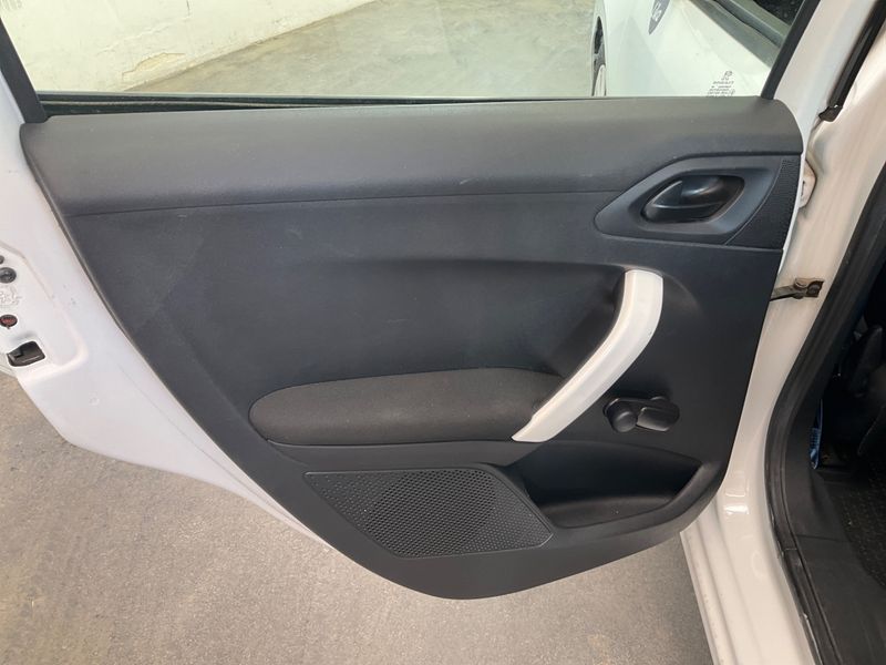 Peugeot 208 1.2 PureTech Like 2017 – снимка 27