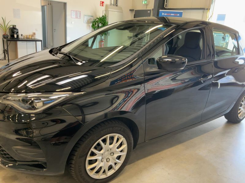 Renault Zoe electric drive 51 kW Experience — zdjęcie 2