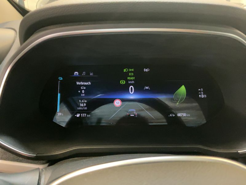 Renault Zoe electric drive 51 kW Experience — zdjęcie 13