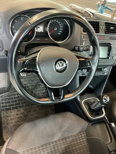 Volkswagen Polo 1.4 TDI Comfortline BlueMotion Tech 2015 – снимка 29