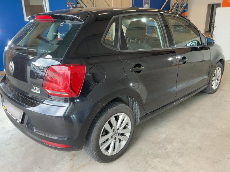 Volkswagen Polo 1.4 TDI Comfortline BlueMotion Tech 2015 – снимка 8