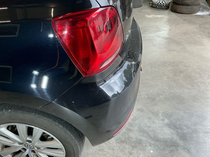Volkswagen Polo 1.4 TDI Comfortline BlueMotion Tech 2015 – снимка 39