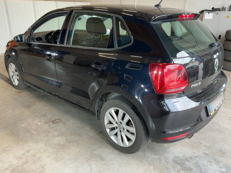 Volkswagen Polo 1.4 TDI Comfortline BlueMotion Tech 2015 – снимка 6
