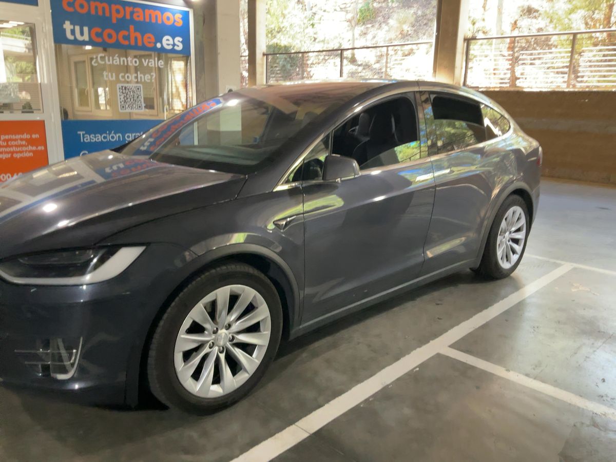 Tesla Model d'occasion