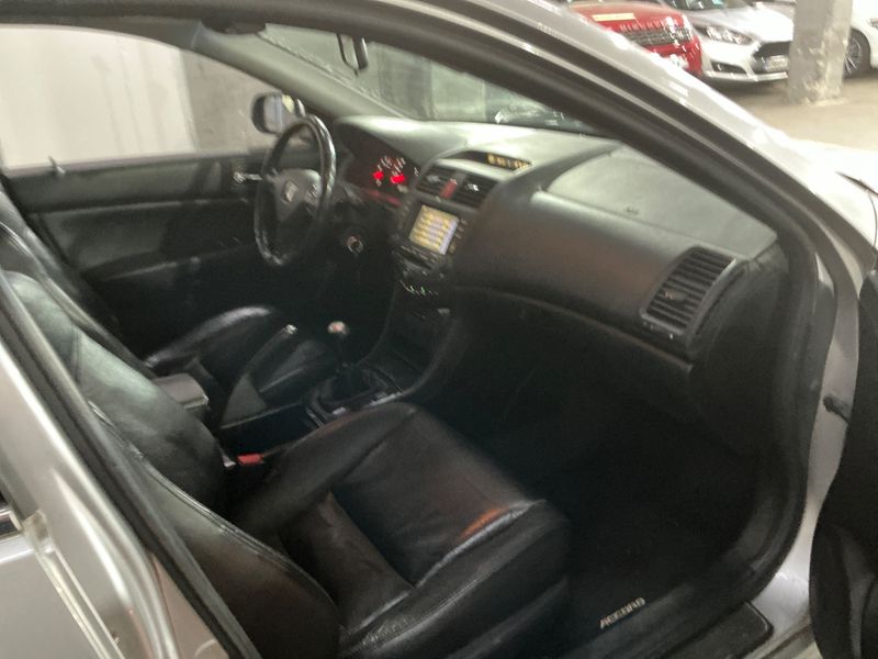 Honda Accord 2.2 CTDI I-CTDi Executive — zdjęcie 3