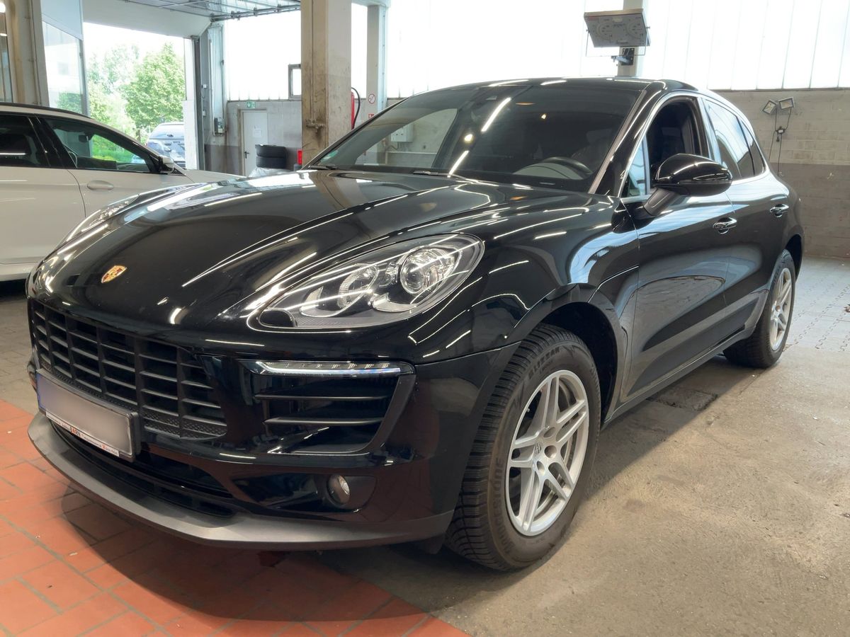 Porsche Macan 2017 — photo 1