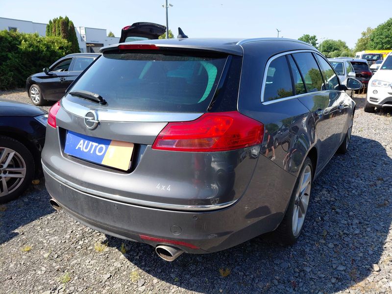 Opel Insignia Sports Tourer 2.0 Turbo Innovation 4x4 — zdjęcie 5