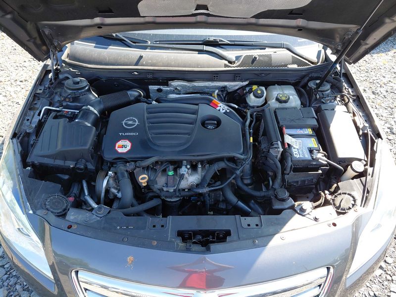 Opel Insignia Sports Tourer 2.0 Turbo Innovation 4x4 — zdjęcie 8
