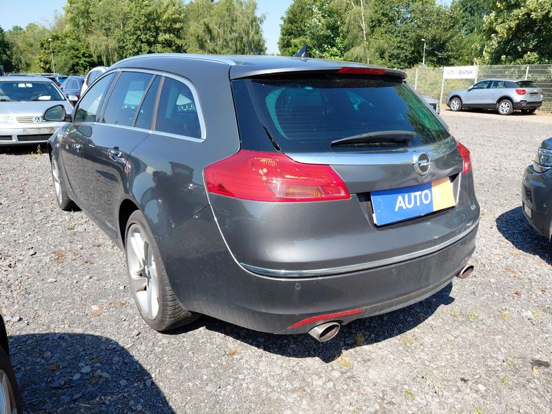 Opel Insignia Sports Tourer 2.0 Turbo Innovation 4x4 — zdjęcie 3