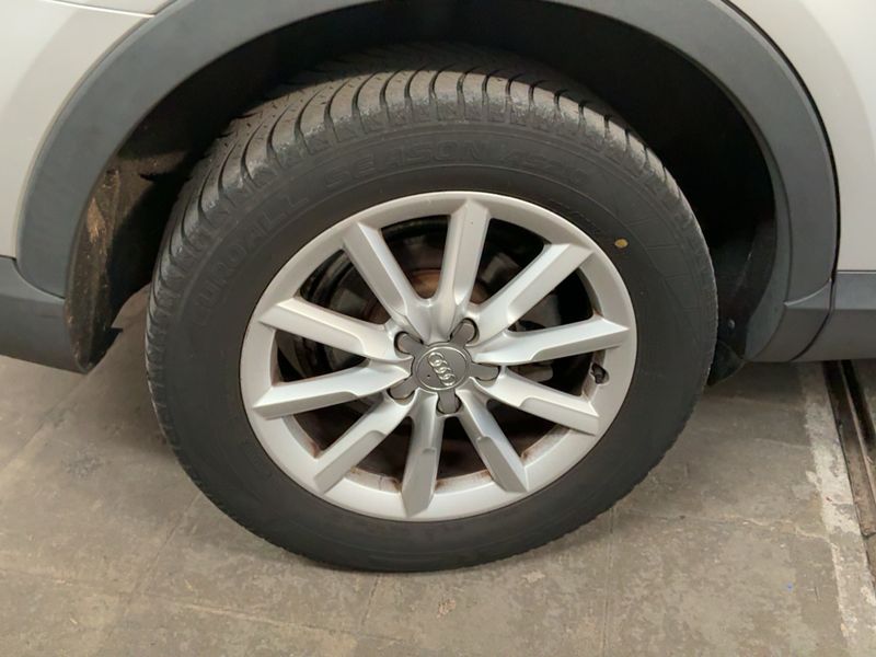 Audi Q3 2.0 TDI quattro 2013 – снимка 9