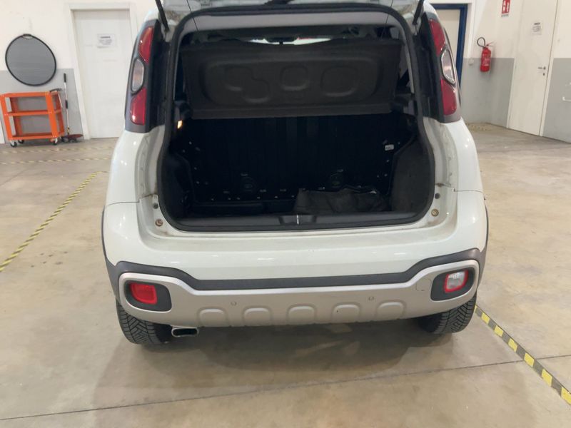 Fiat Panda 1.3 M-Jet Cross 4x4 — zdjęcie 10